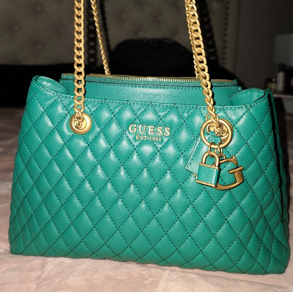 Guess Maila Girlfriend Satchel